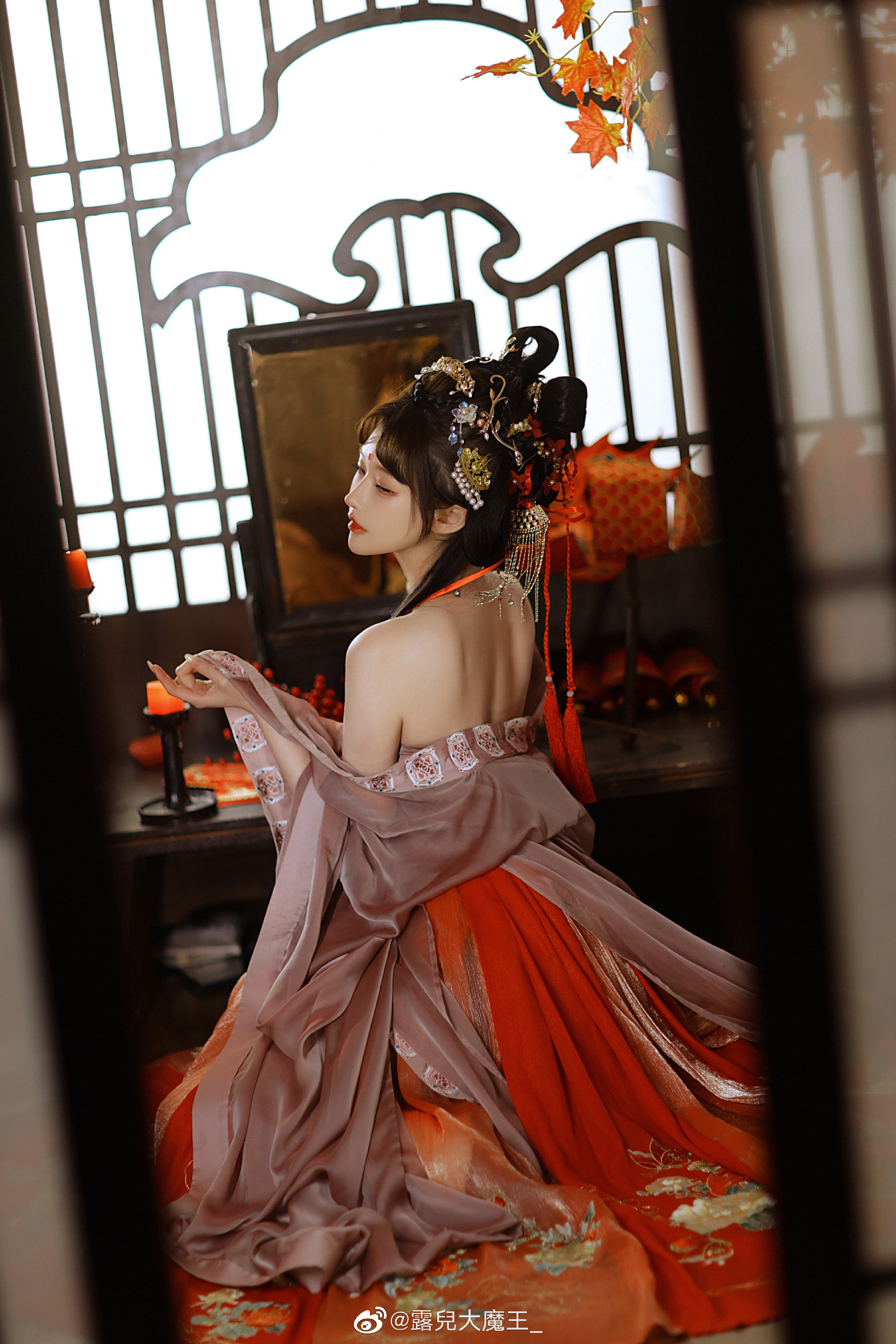 图片[2]-窗前红花弄清影，庭外声声惹人疑。-忙忙软件库