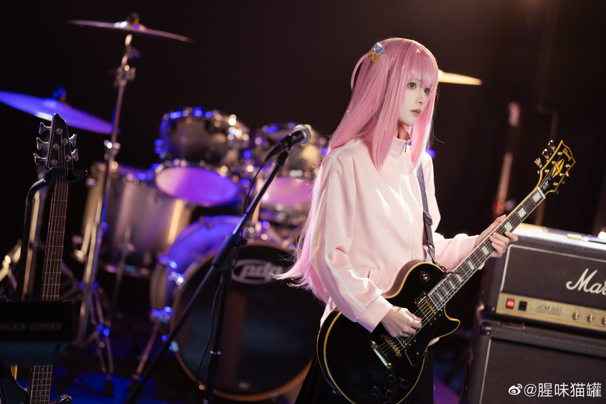 图片[2]-孤独摇滚 乐团相册里的波奇酱-忙忙软件库