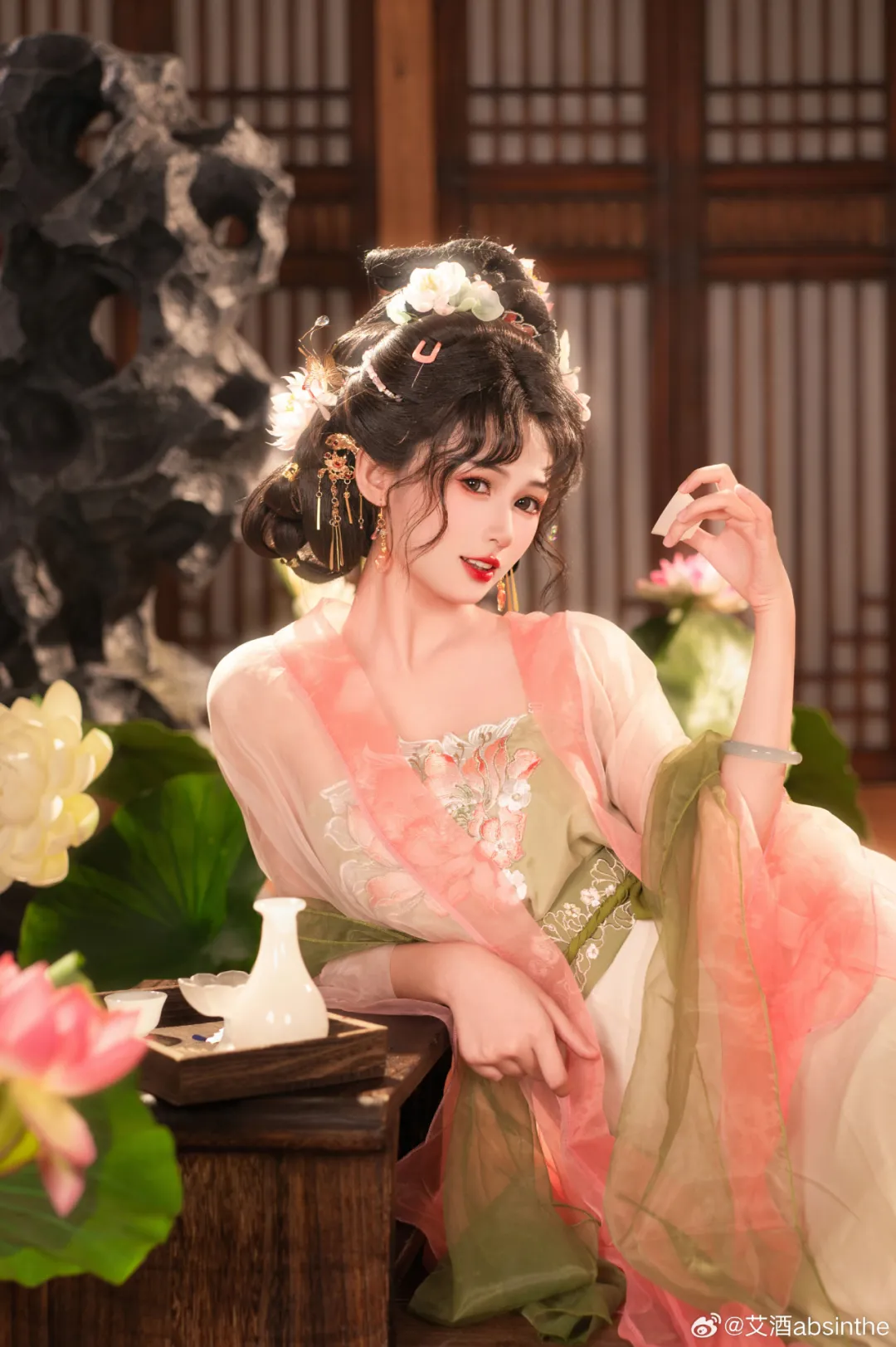 图片[5]-汉服写真 | 荷叶罗裙一色裁，芙蓉向脸两边开-忙忙软件库