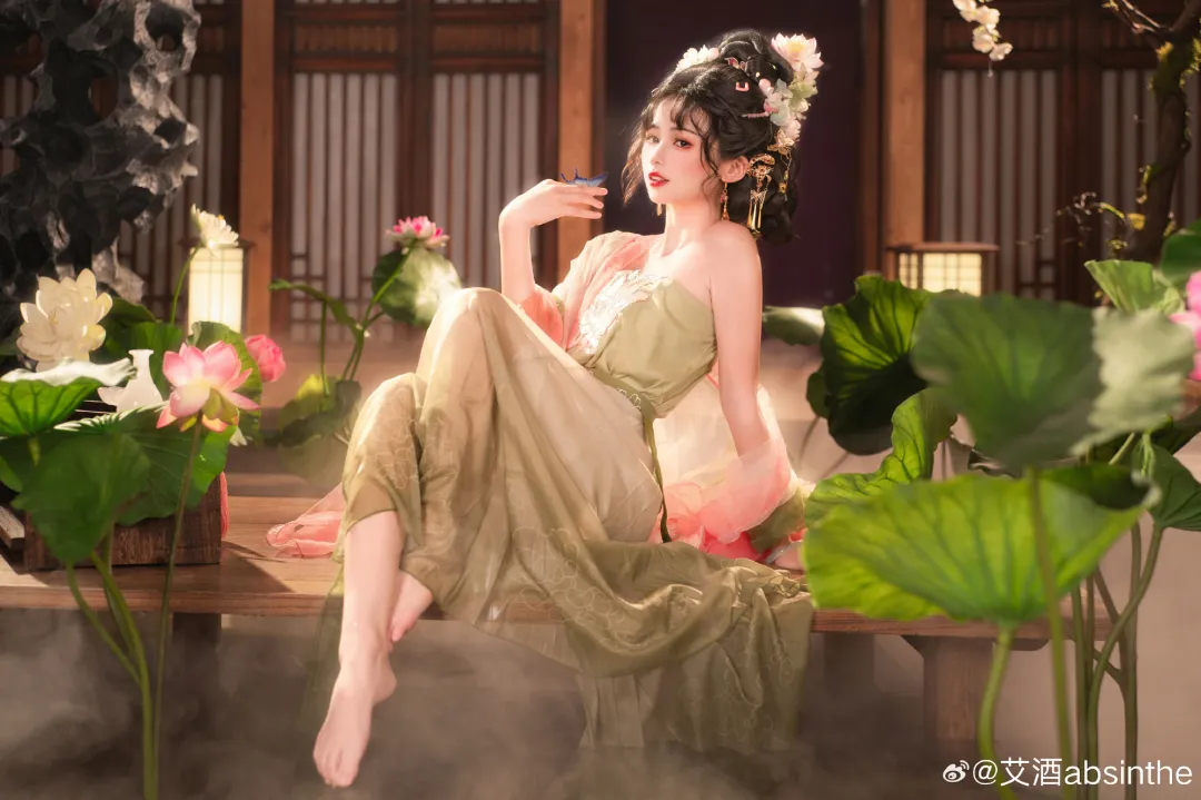 图片[7]-汉服写真 | 荷叶罗裙一色裁，芙蓉向脸两边开-忙忙软件库