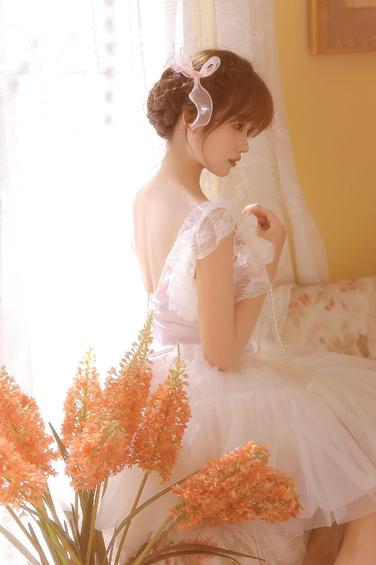 图片[1]-摄影写真 | 月亮迷失深海，星星枕浪而眠-忙忙软件库