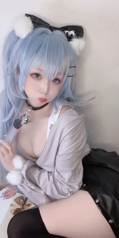 《少前云图计划》芙洛伦药心巧克力cosplay-忙忙软件库