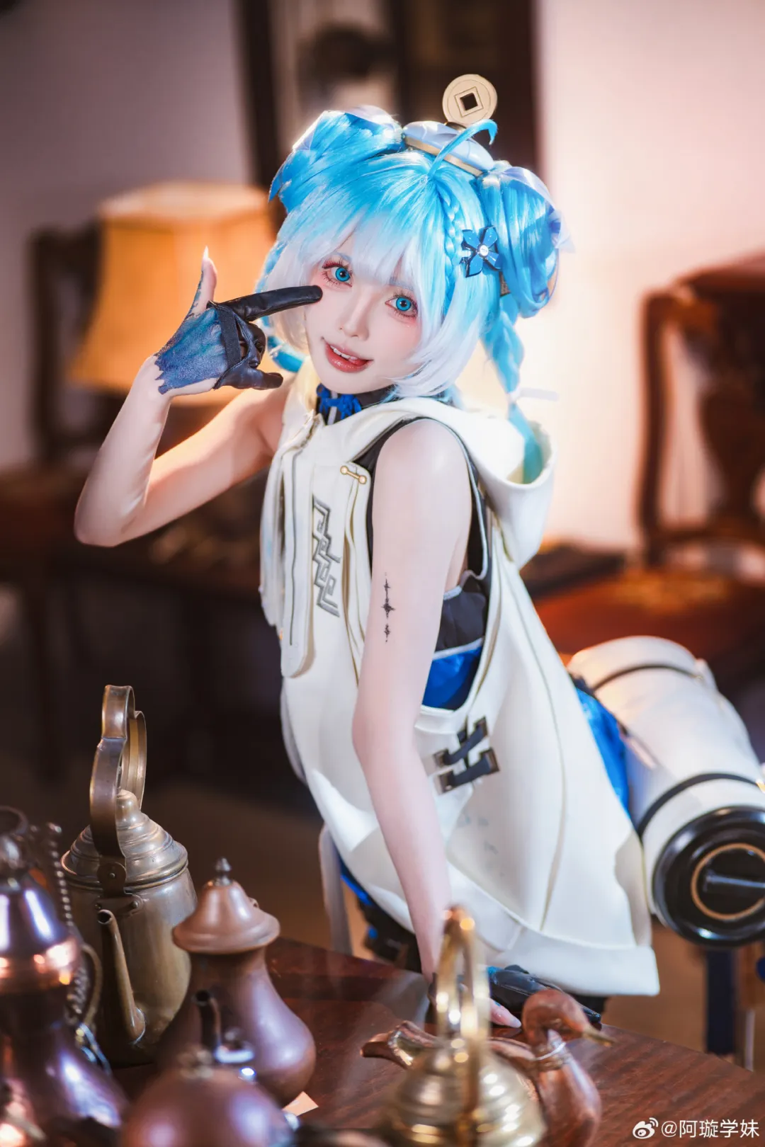 COSPLAY | 浪漫主义者都是暗处迎盛阳的玫瑰-忙忙软件库