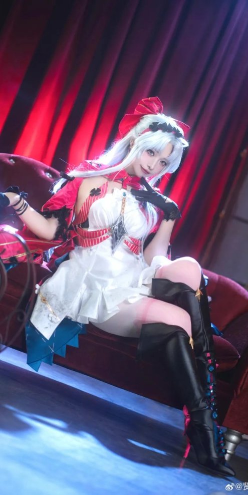 COSPLAY | 人终向前走 花自向阳开-忙忙软件库