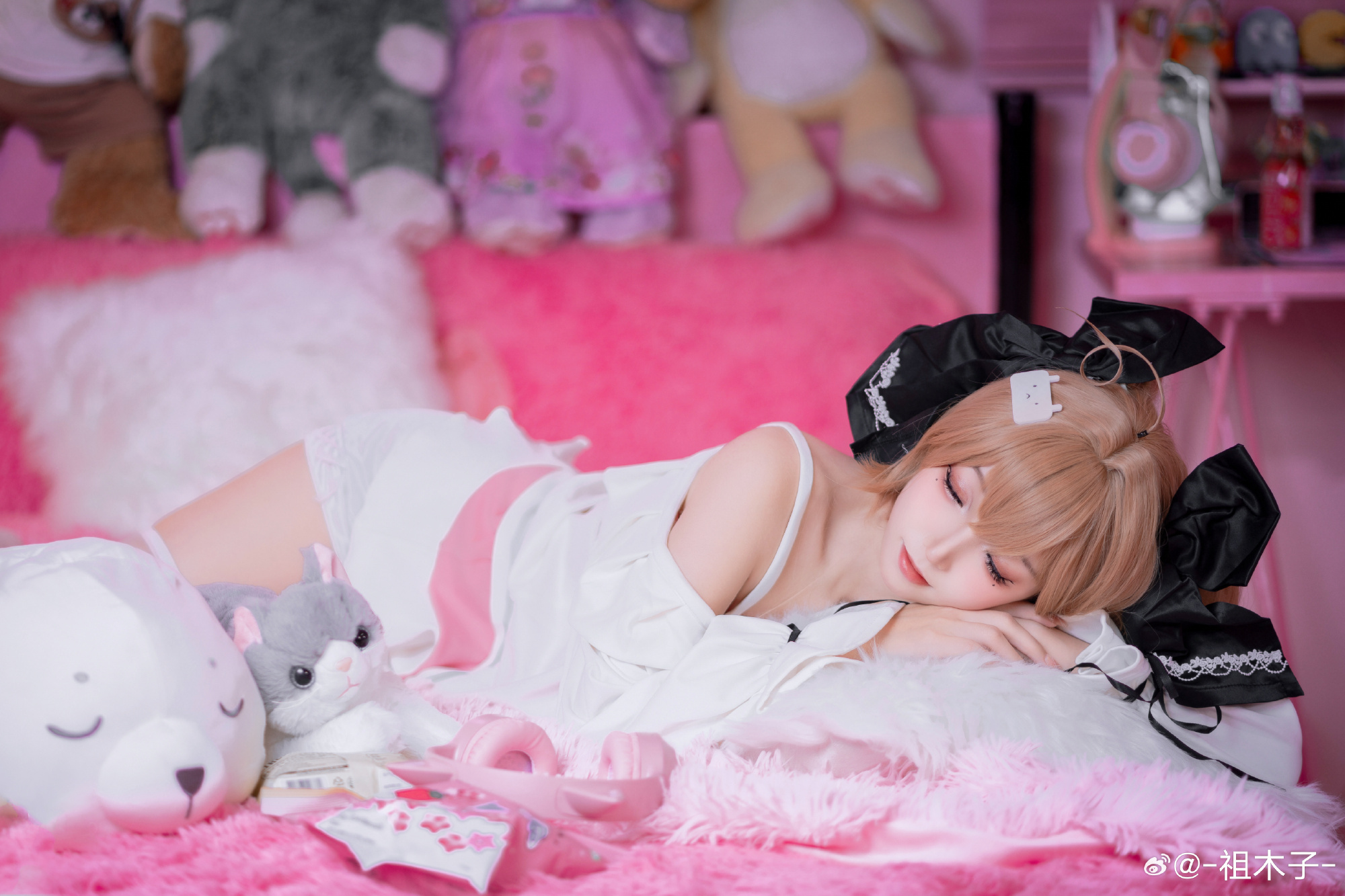 图片[5]-COSPLAY | 欢迎来到阿蒂利奥的小屋！-忙忙软件库
